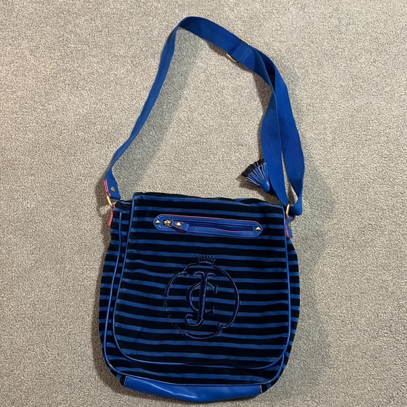 Juicy Couture Messenger Bag - Picture 3 of 5
